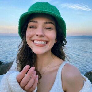 Meet your Posher, Ghhjj